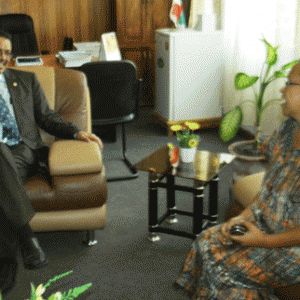 Tedros Adhanom Ghebreyesus s’est entretenu avec le directeur de l’établissement.