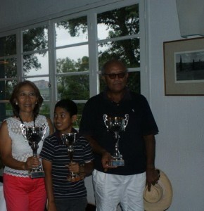 Les trois champions, de gauche à droite, Monique Noyon, Valléry Rajerison et Ranaivo Andrianasolo.