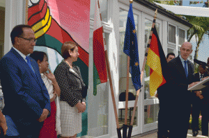 Le PM Kolo Roger, et l’ambassadeur d’Allemagne SEM. Harald Gehrig, lors de la cérémonie de la fête nationale allemande hier. (Photo : Nary Ravonjy)