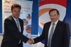 Le paiement par Orange-money est possible dans les stations Total. (Photo : Kelly R.)
