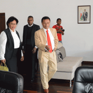 Le couple Ravalomanana est dans le collimateur des tenants du régime.