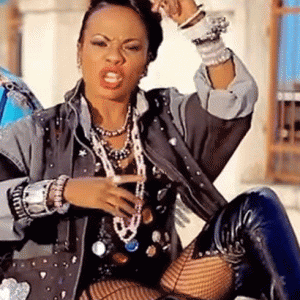 Black Nadia dans le clip « Je m’en fous » signé Maki Prod.