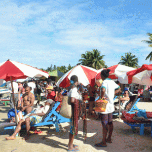 « Les destinations de vacances sont quand même remplies de vacanciers ».