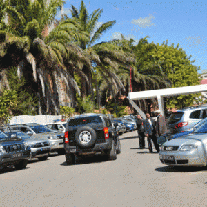 Les 4 x 4 des députés risquent de s’engager dans une voie sans issue.