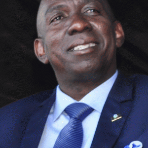 Le PM Mahafaly Olivier visitant le CSBII  d’Ambodirano.