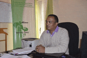 Andry Andriamanga, le Coordonnateur national de l’AVG réclame une volonté politique de l’Etat de lutter contre les trafics de bois de rose.