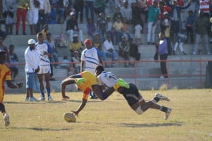 Les joueurs du TFA ont défilé avec les essais à la deuxième période. (Photo : Nary)