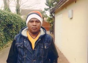 Nene Ralison vit désormais à Paris où il retrouve ses anciens amis comme Christian Kely, Mamy Kely et Daniel Ravao.