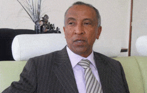 Le ministre Rolland Ravatomanga a été l’avocat de Marc Ravalomanana hier devant le GIS-M.